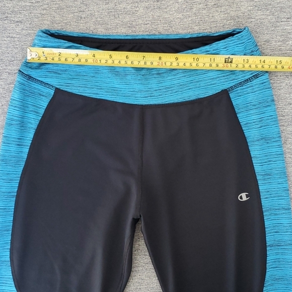 ⭐️3/ $30⭐️ Champion Women's Cropped Activewear Leggings Blue Black Stretch Sz L - Picture 11 of 13